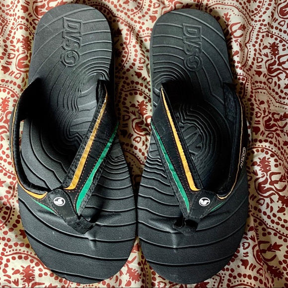 dvs flip flops
